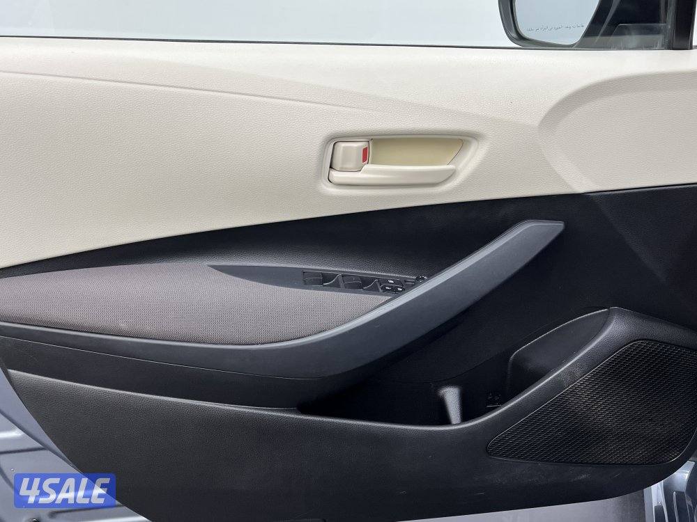 TOYOTA COROLLA 1.6L XLI STD OPTION10