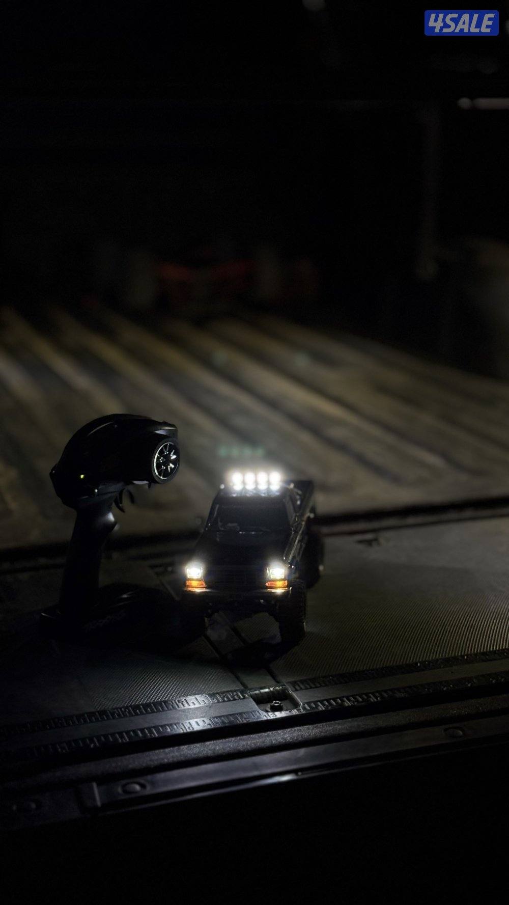 TRAXXAS TRX-4 M HIGH TRAIL ( 1/18 )1