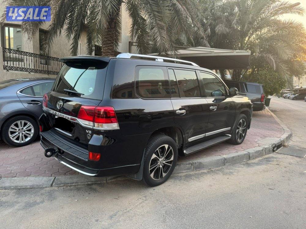 Land Cruiser5