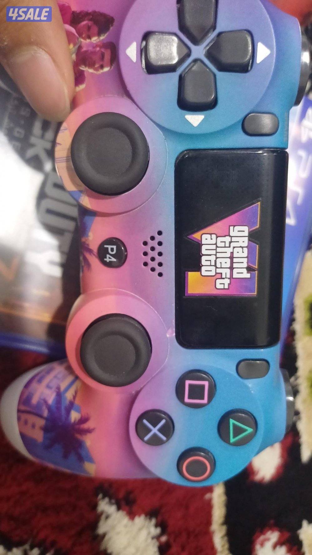 سوني 4 نظيفه وشغاله ١٠٠٪ مع يدتين و٥ اشرطه1