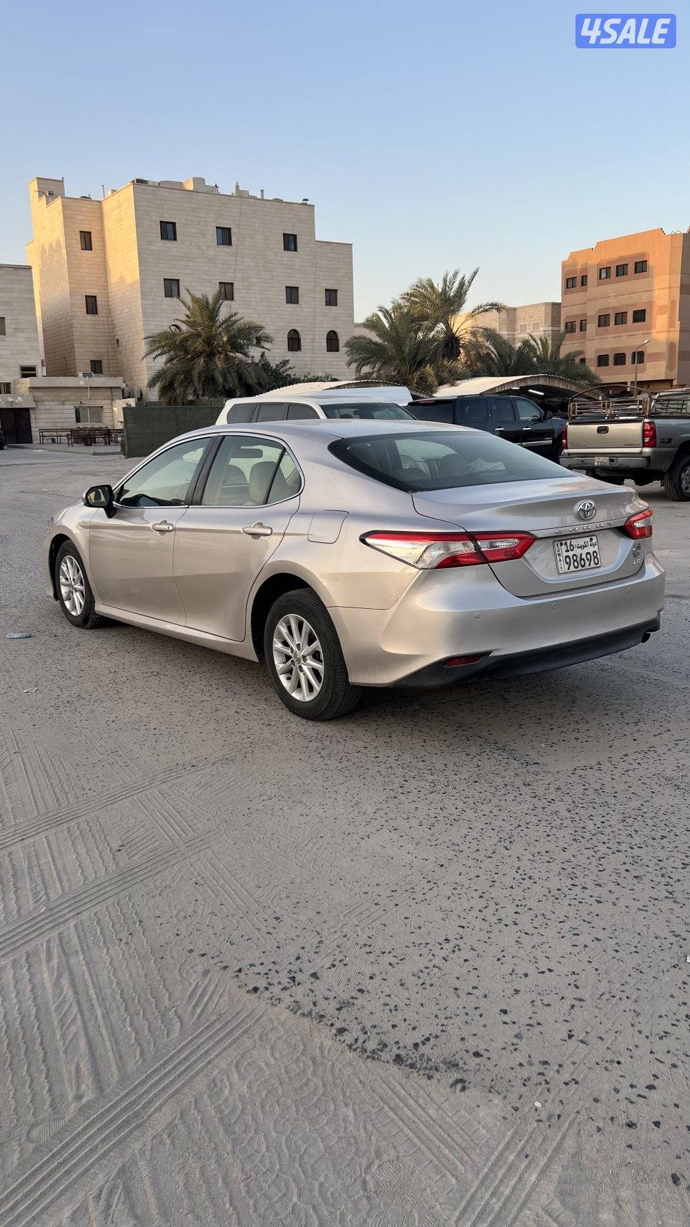 للبيع كامري 2019LE4