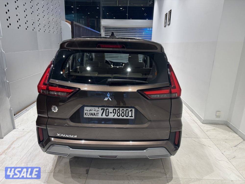 Mitsubishi xpander1