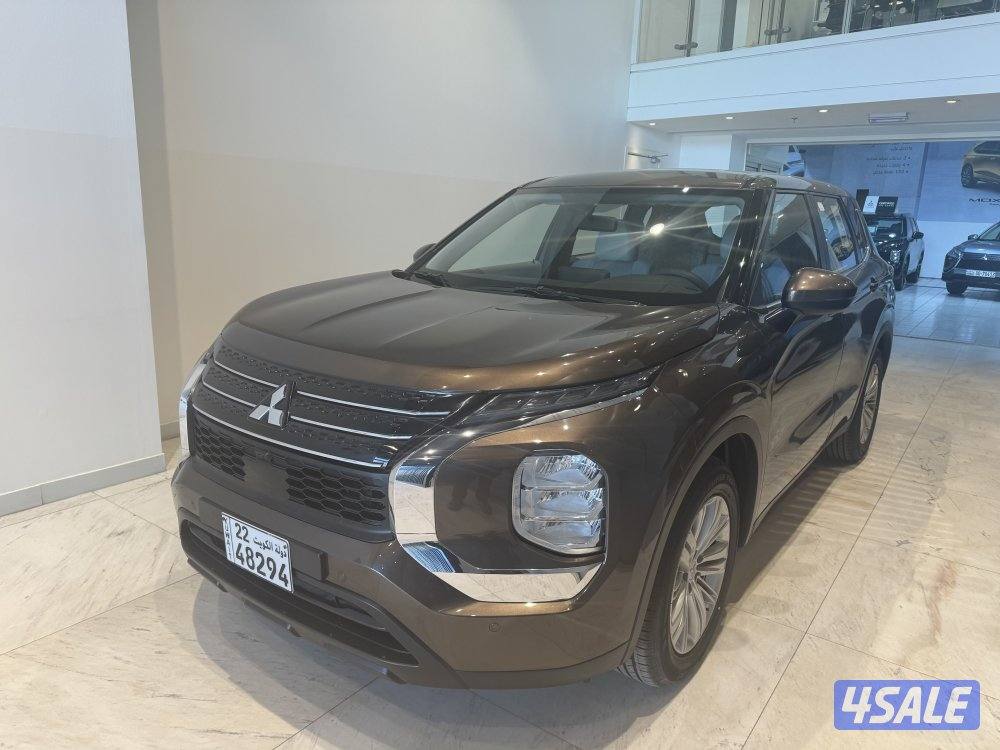 Mitsubishi outlander0