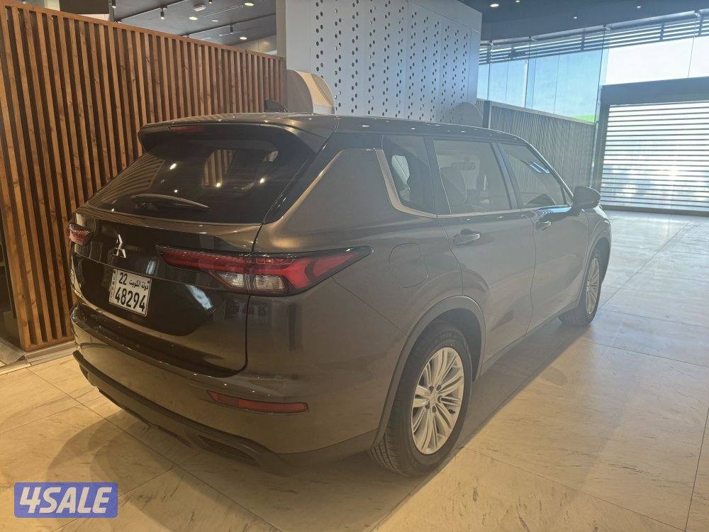 Mitsubishi outlander3