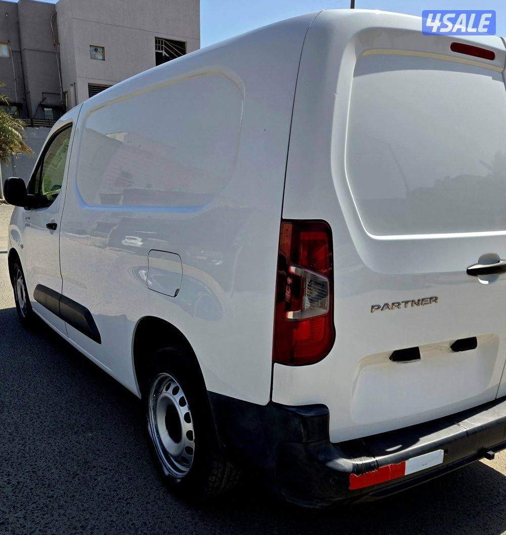 للبيع بيجو بارتنر نظيف2