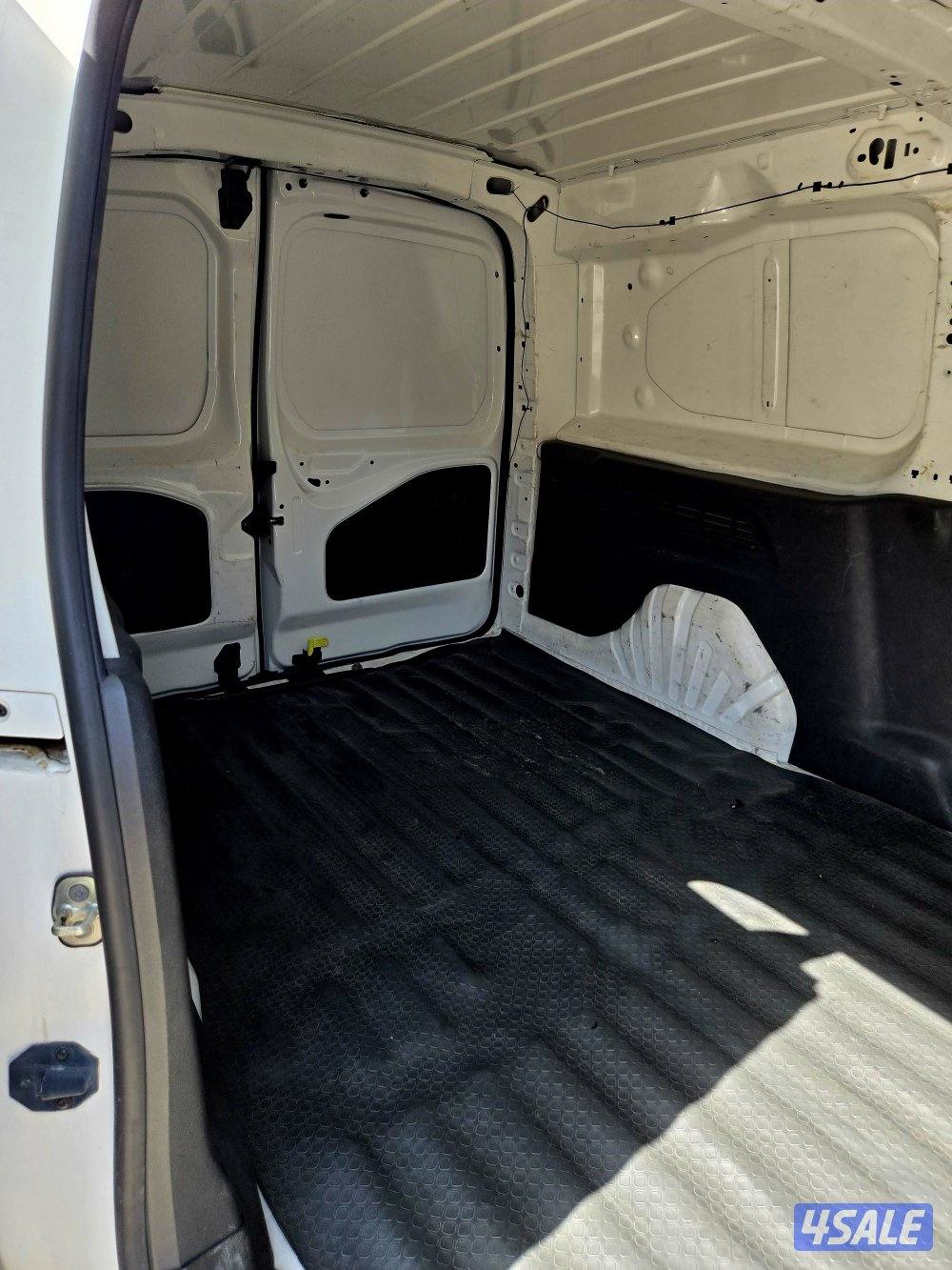 للبيع بيجو بارتنر نظيف8