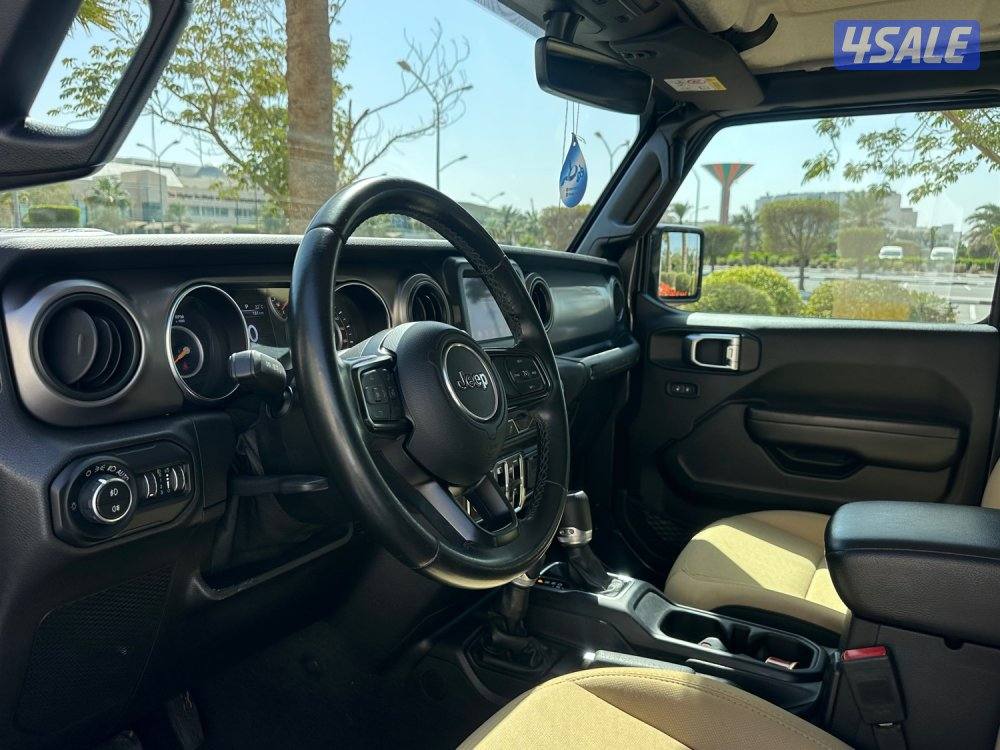 جيب رانجلر 2020 ماشي 121 شرط الفحص وارد الكويت7