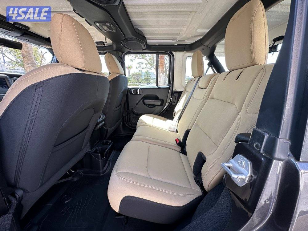 جيب رانجلر 2020 ماشي 121 شرط الفحص وارد الكويت10