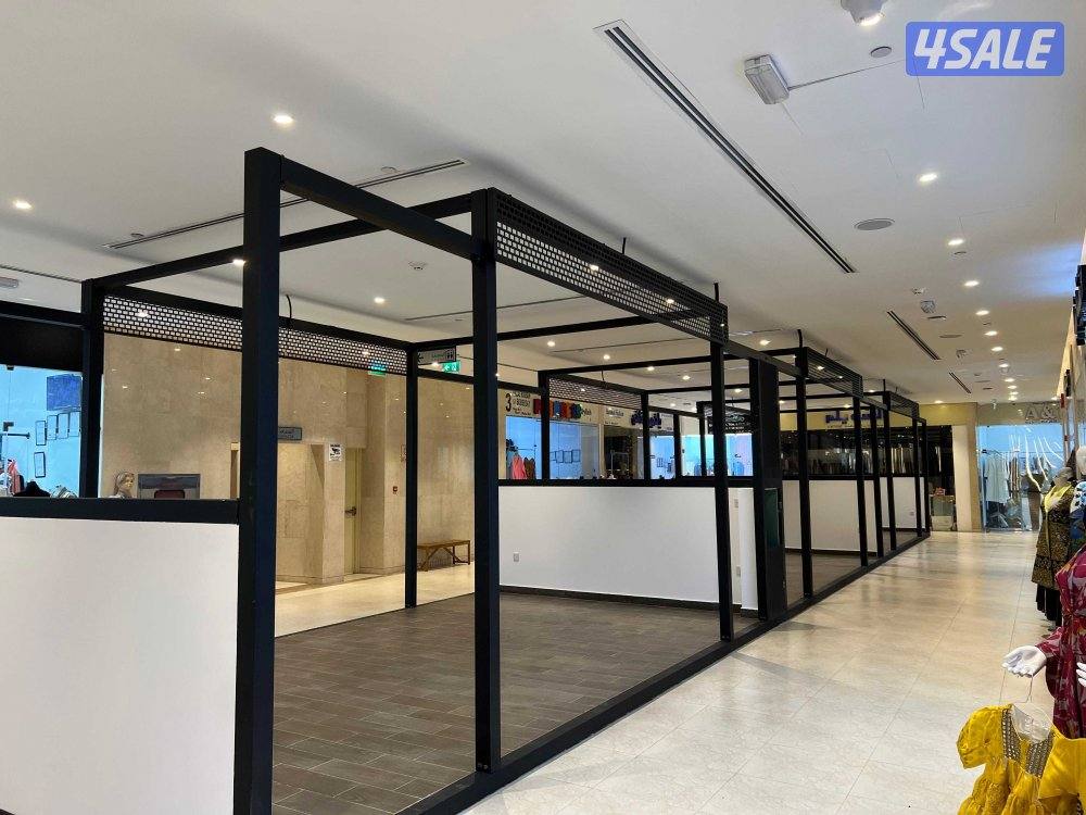 محل للايجار في مجمع راقي بالقبلة بأسعار تنافسية من المالك بدون خلو2