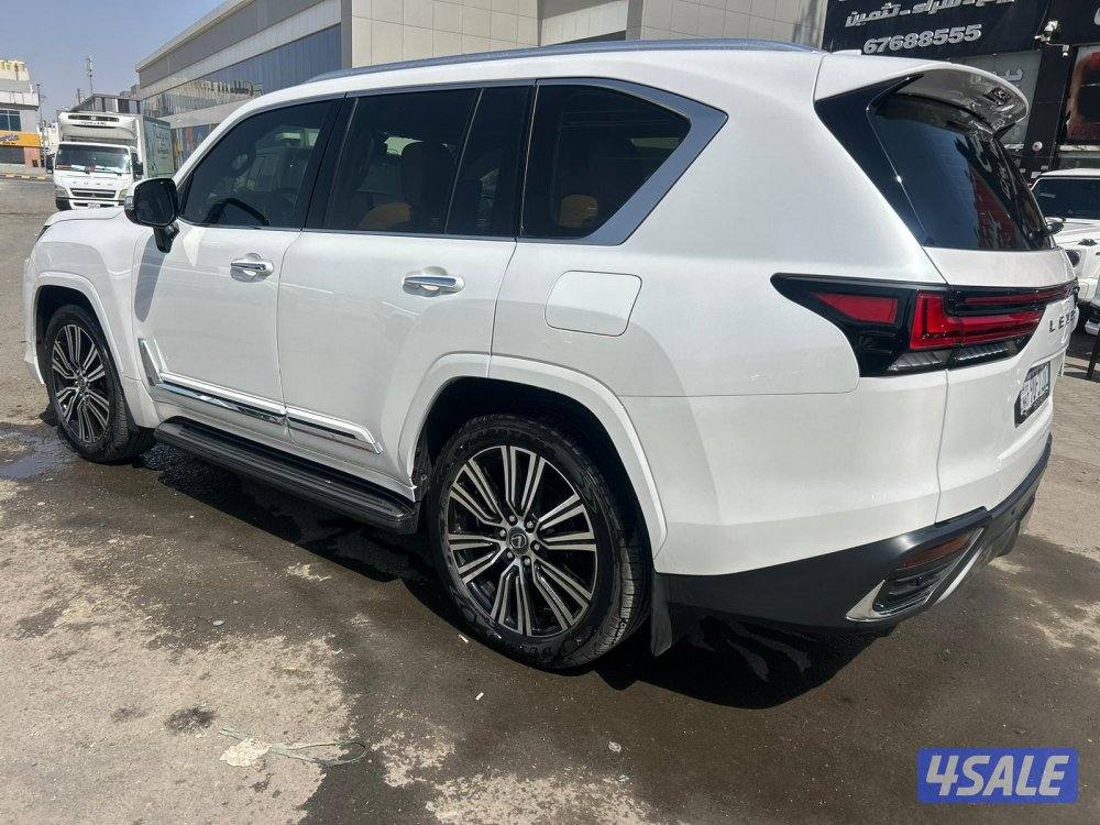 لكزس LX600 درجة اولى twinturbo .V6 موديل 2025 ماشي 27.000 k.m3