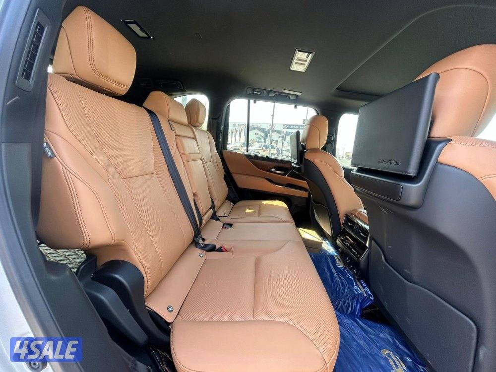 لكزس LX600 درجة اولى twinturbo .V6 موديل 2025 ماشي 27.000 k.m4