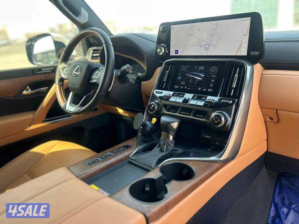 لكزس LX600 درجة اولى twinturbo .V6 موديل 2025 ماشي 27.000 k.m7