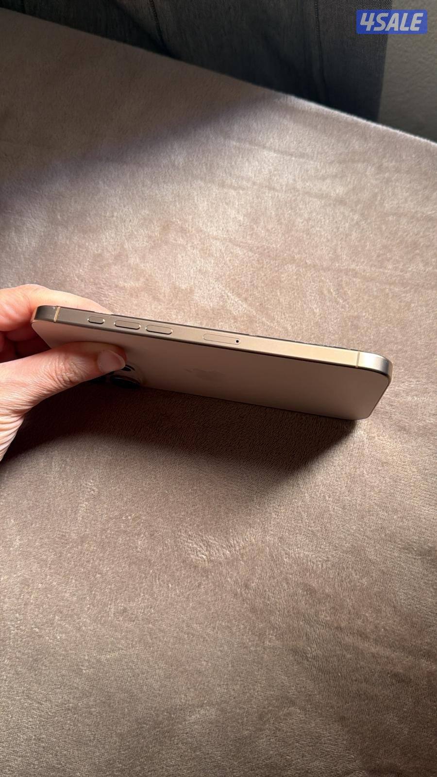 ايفون ١٦ برو ماكس ٢٦٥ جيجا مع الكابل الأصلي والبوكس نسبة البطاريه ٨٩٪1