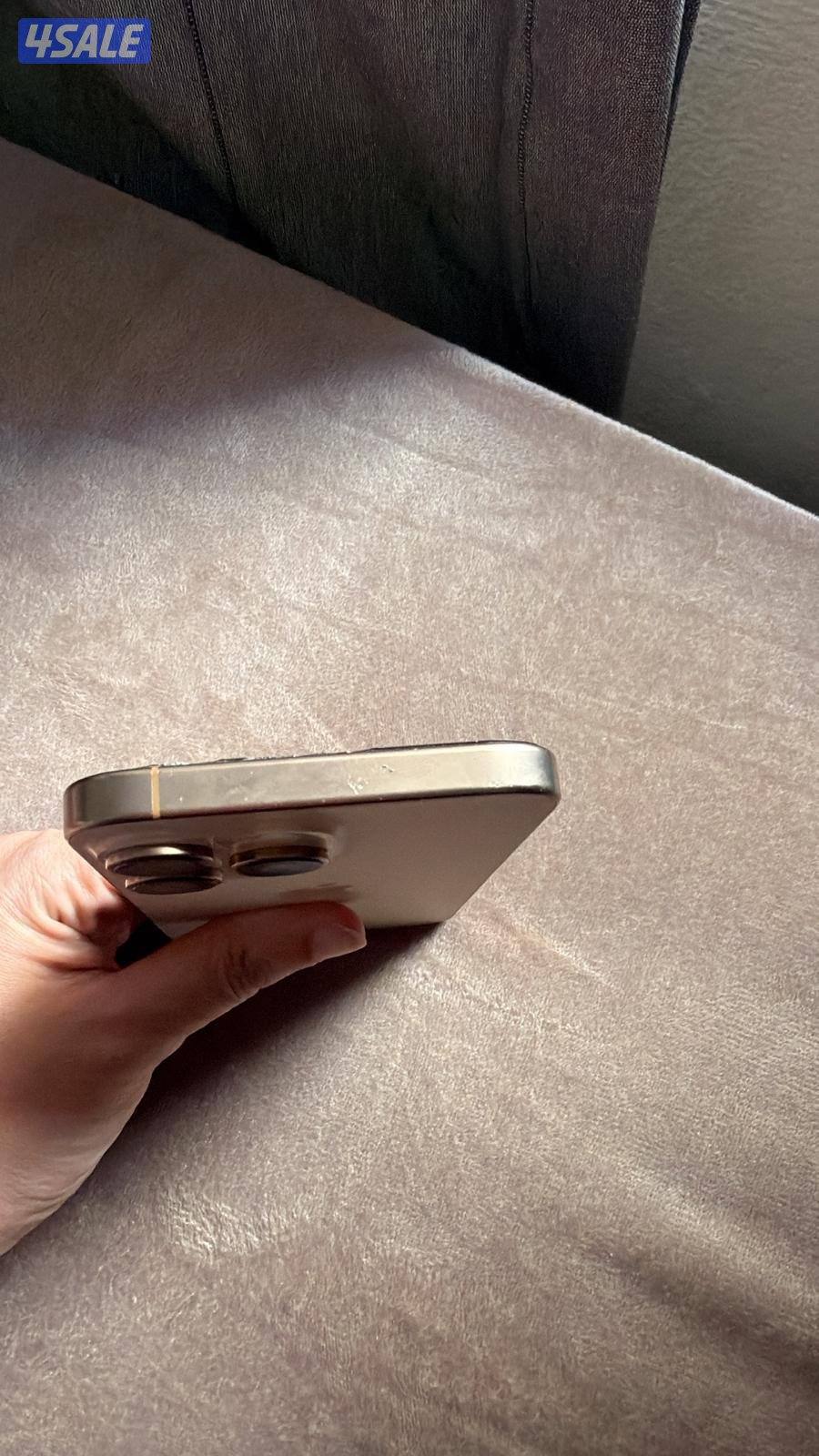 ايفون ١٦ برو ماكس ٢٦٥ جيجا مع الكابل الأصلي والبوكس نسبة البطاريه ٨٩٪3