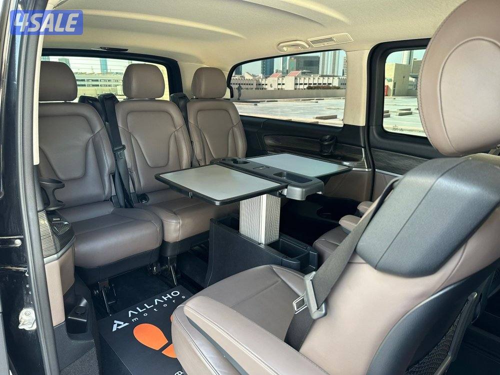 مرسيدسV250 كتAMG موديل2023 عداد31الف وارد الملا تحت الكفاله7