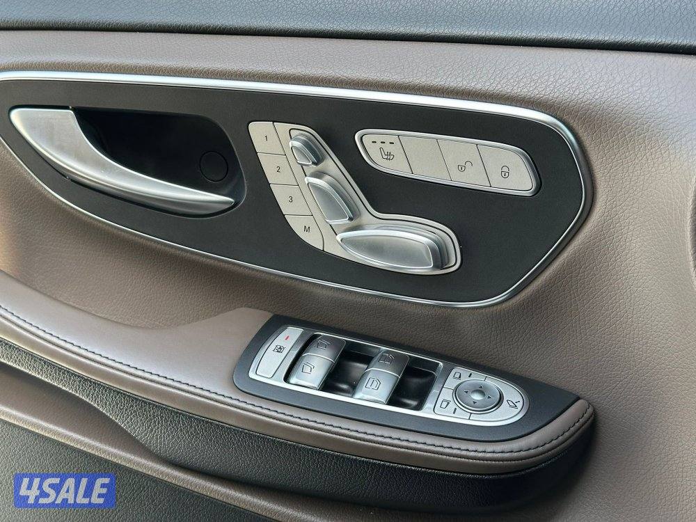 مرسيدسV250 كتAMG موديل2023 عداد31الف وارد الملا تحت الكفاله11