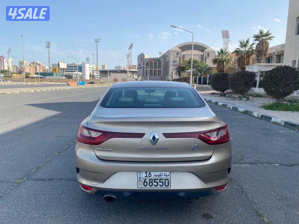 رينو ميجان 2019 صبغ الوكاله عداد83 الف سيرفس منتظم وارد الوكاله3