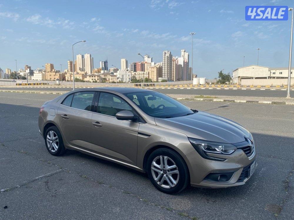 رينو ميجان 2019 صبغ الوكاله عداد83 الف سيرفس منتظم وارد الوكاله4