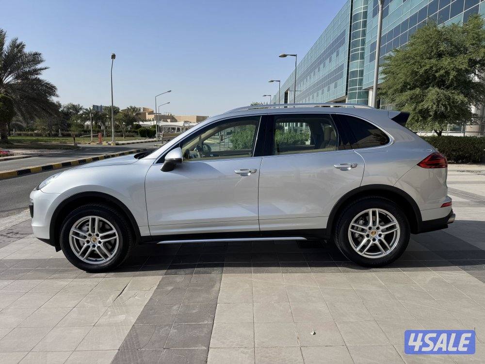 للبيع : بورش كايين S : عداد 71 آلف كم : موديل 20163