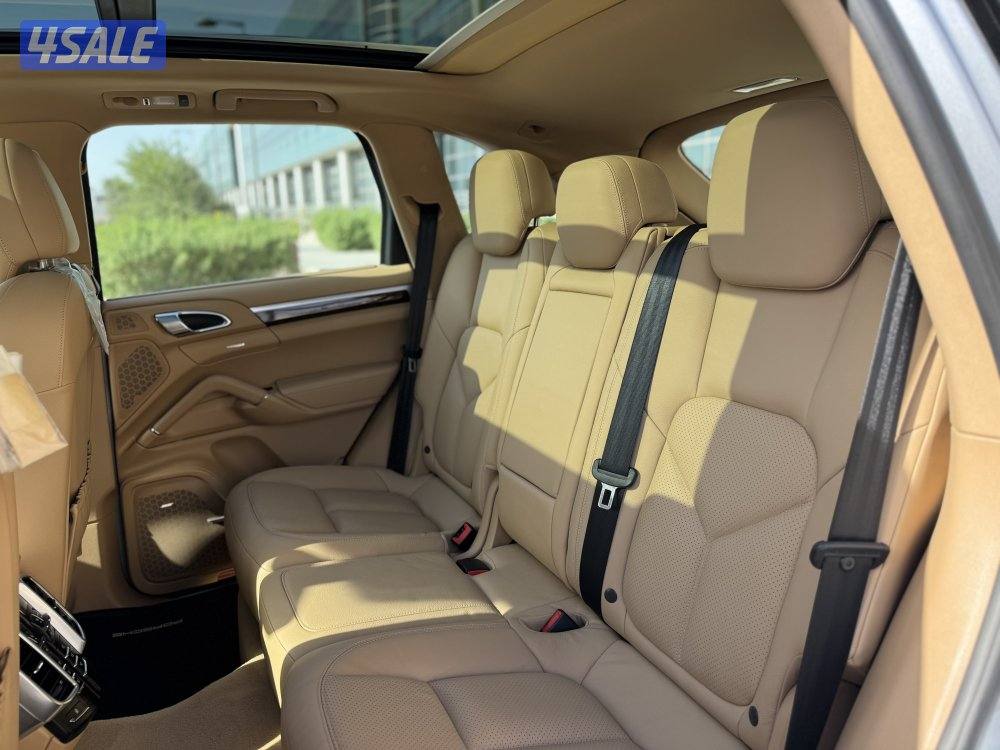 للبيع : بورش كايين S : عداد 71 آلف كم : موديل 20164