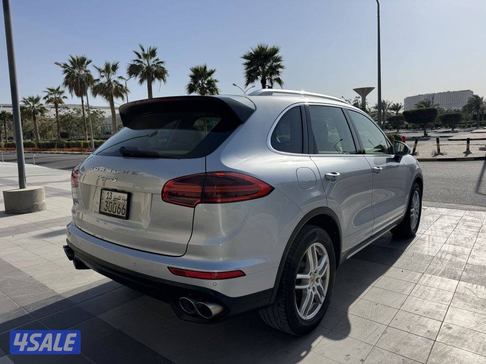 للبيع : بورش كايين S : عداد 71 آلف كم : موديل 201611
