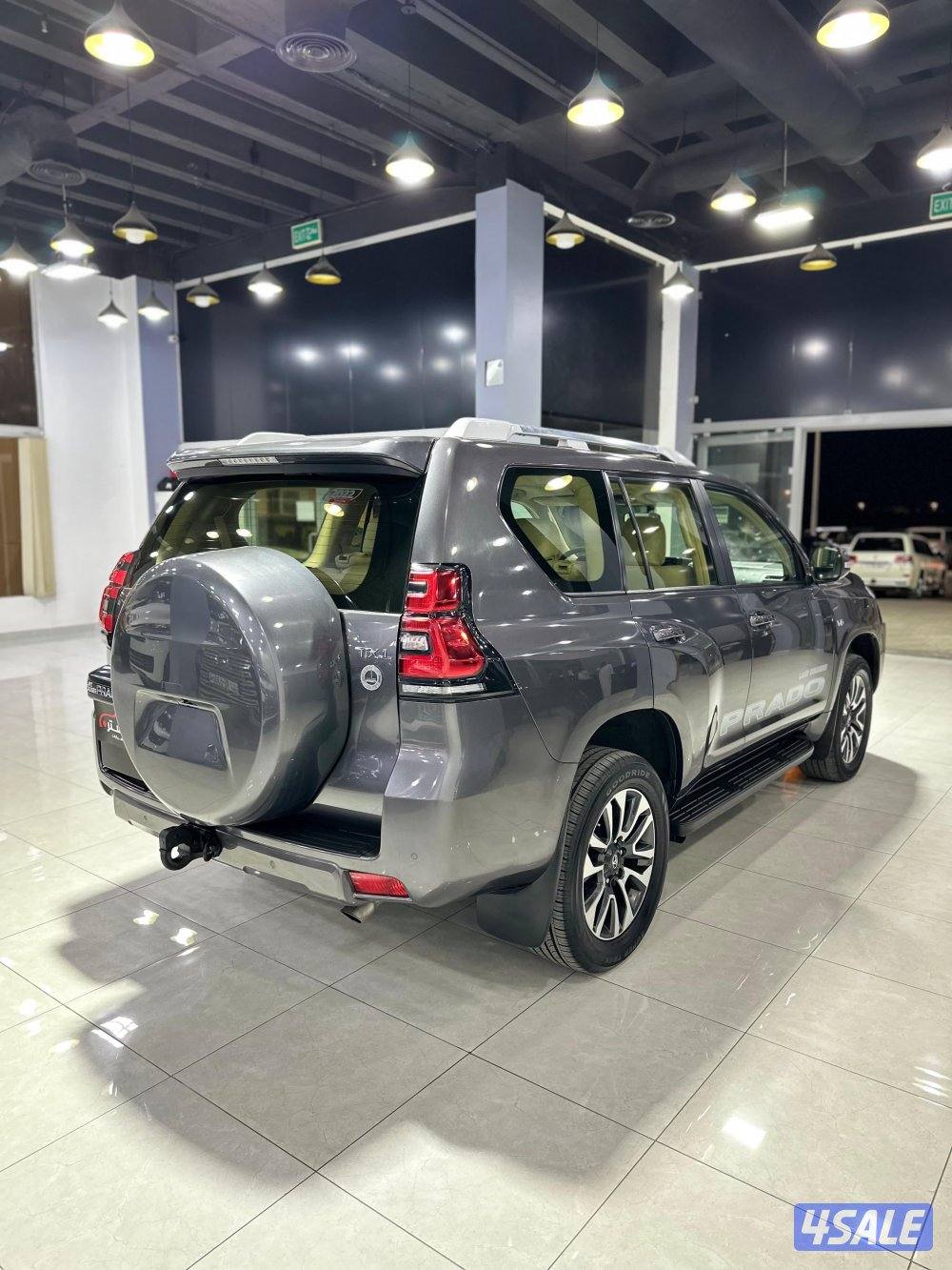 برادو TXL الساير موديل 2022 عداد 49 الف4