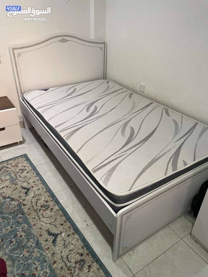 أثاث وأجهزة للبيع لدواعي السفر6