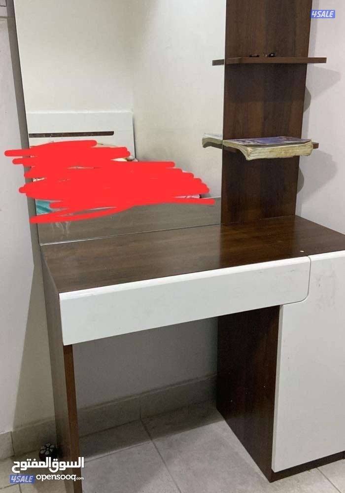 أثاث وأجهزة للبيع لدواعي السفر10