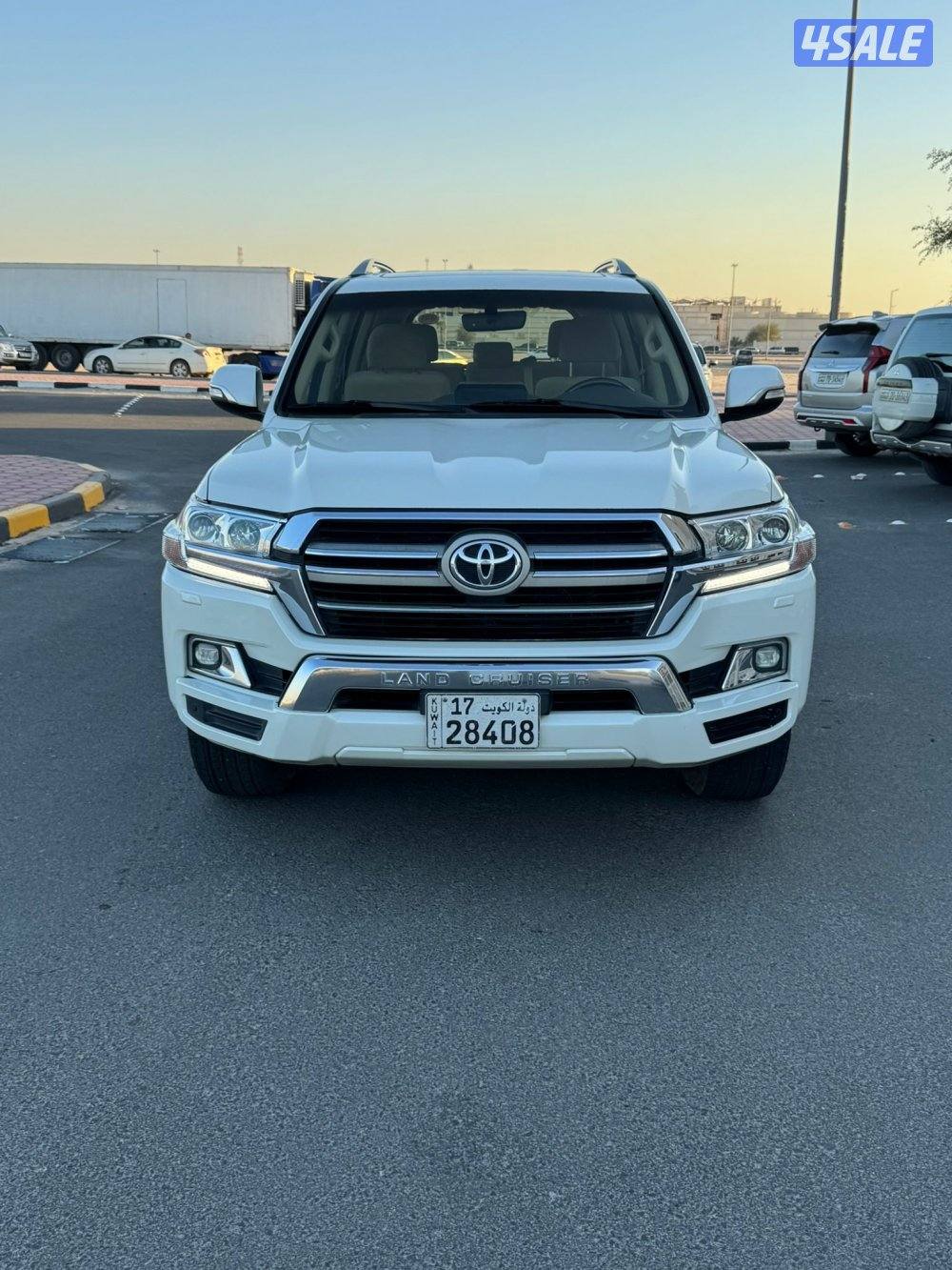 للبيع لاندكروزر ٢٠١٩0