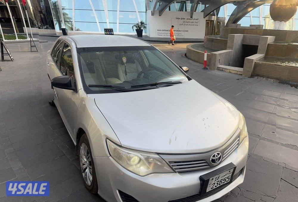 للبيع كامري  2013 شرط الفحص عداد 2006