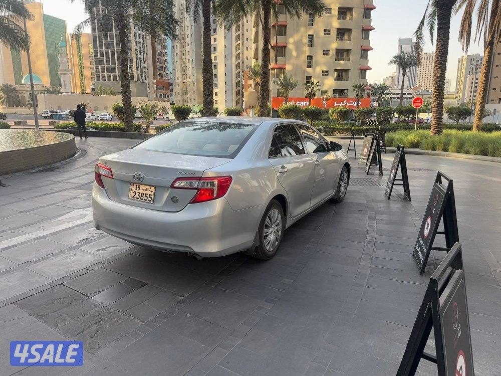 للبيع كامري  2013 شرط الفحص عداد 2008