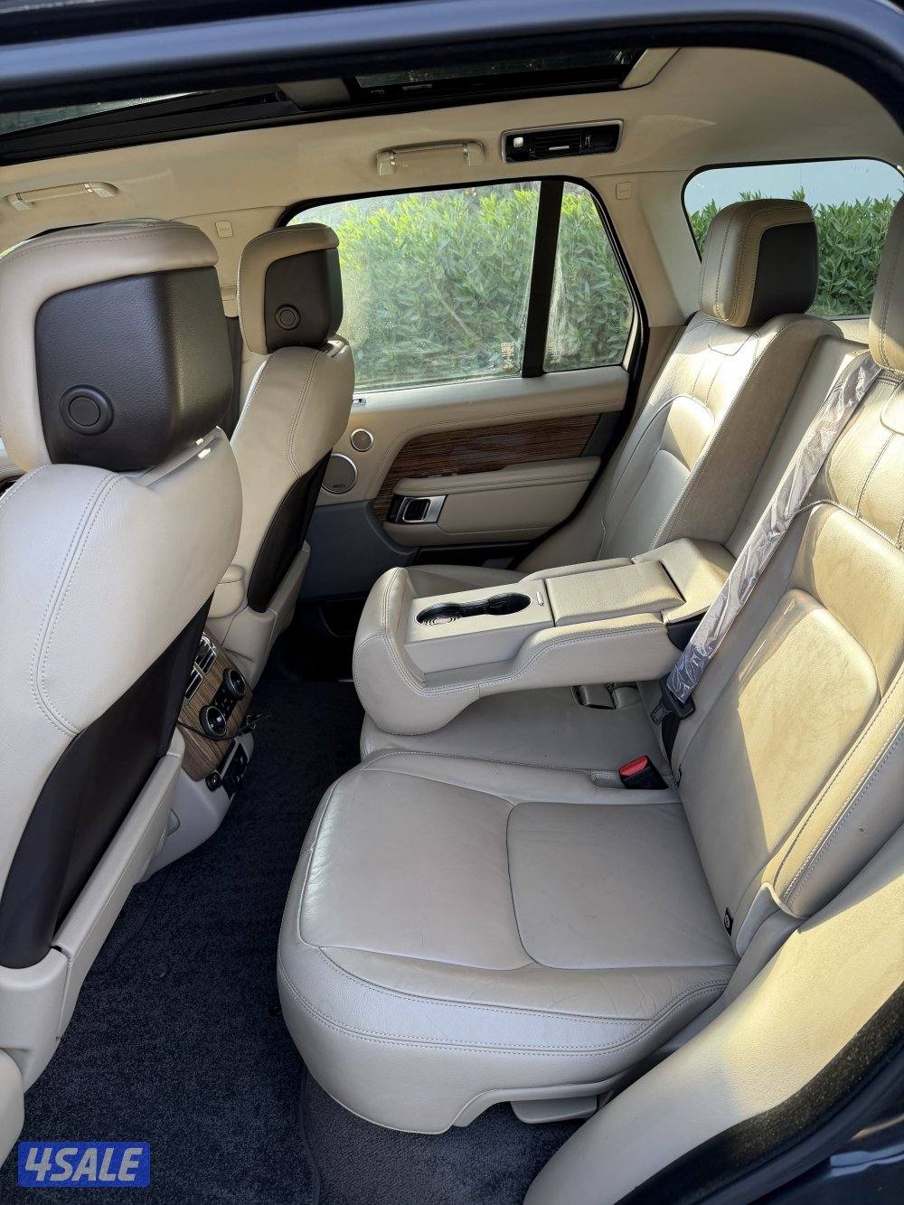 للبيع رنج روفر 2018 بحاله الوكالة11