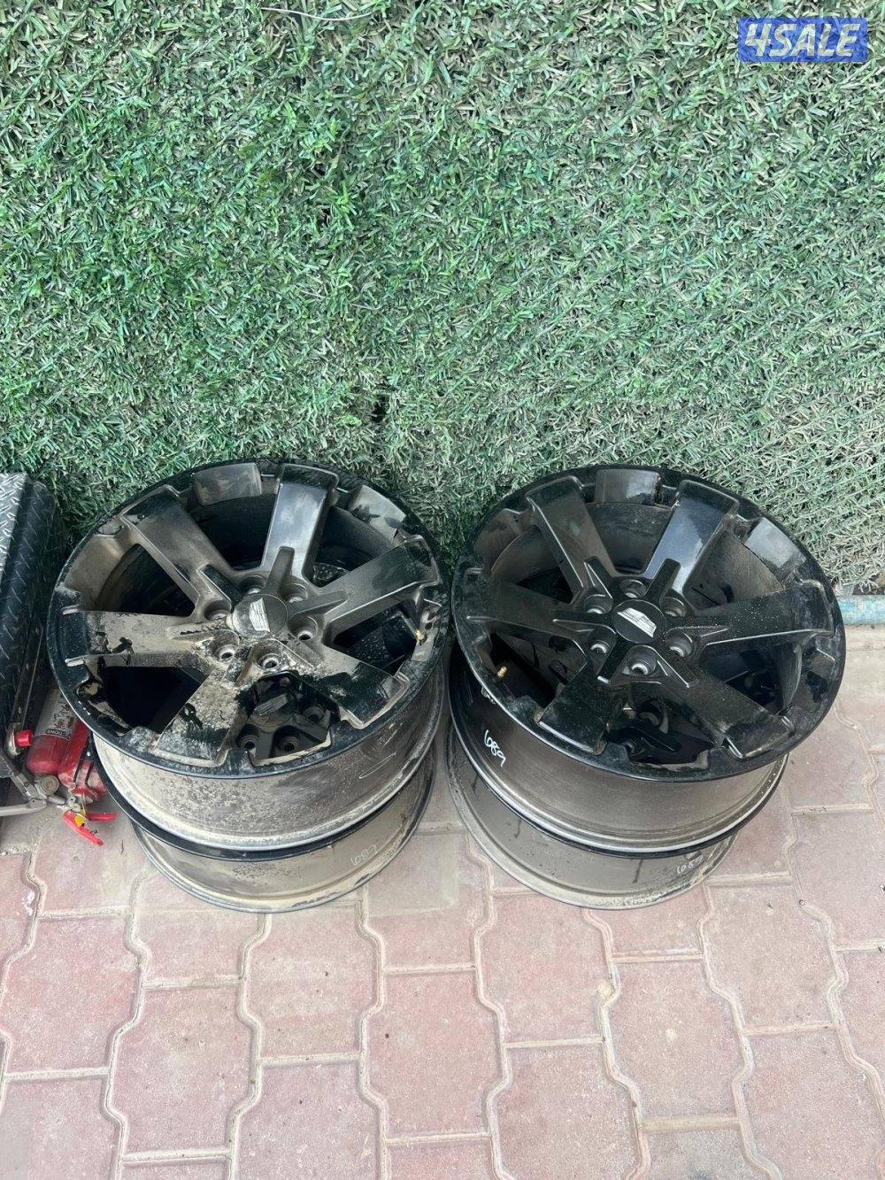 للبيع 4 رنقات اسكاليد حجم 22 اصليات0