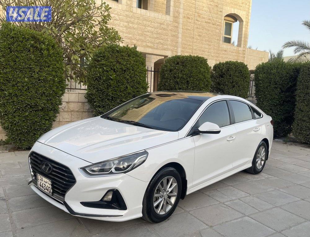 للبيع هيونداي سوناتا 2018 نضيفة حداً0