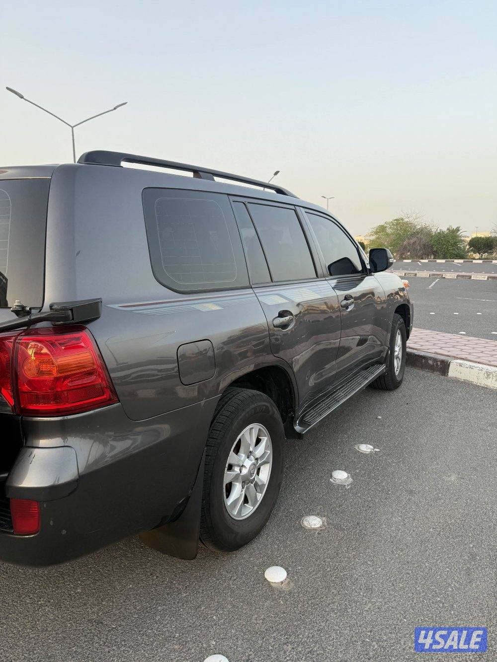 للبيع لاند موديل ٢٠١٣3