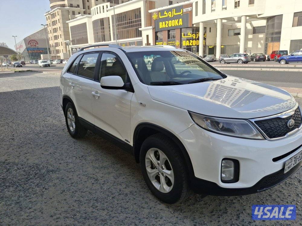 للبيع كيا سورينتو موديل ٢٠١٤ بحالة ممتازة شرط الفحص1