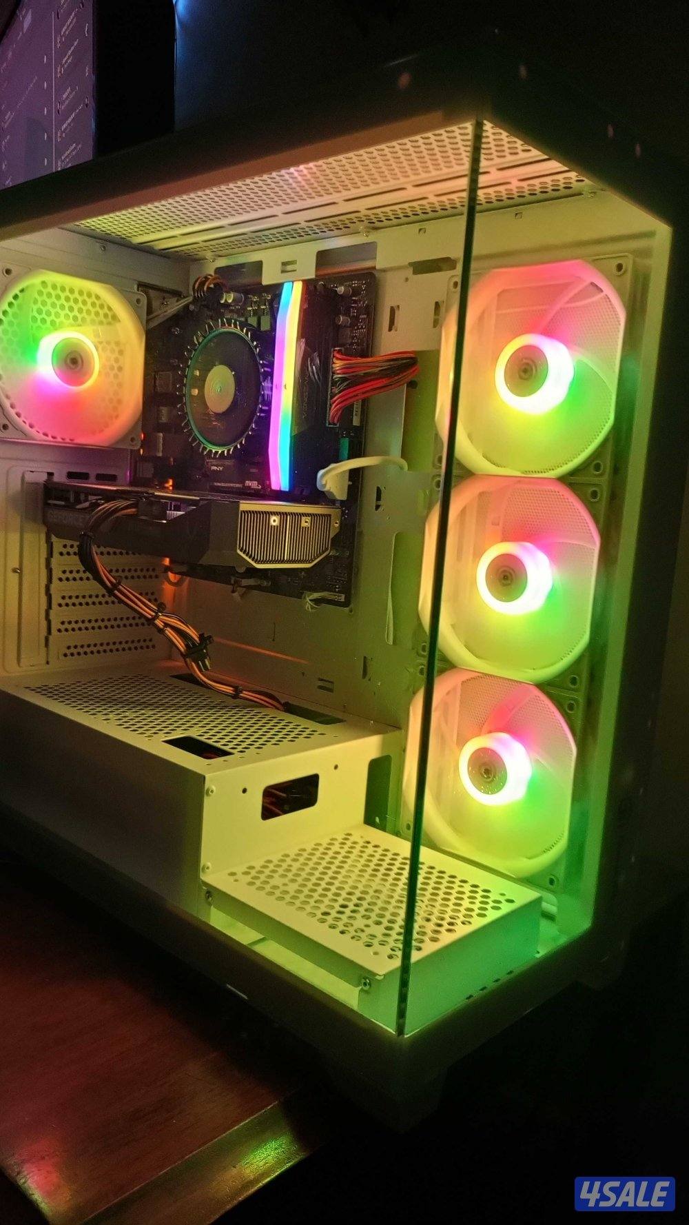 كمبيوتر قيمنق للبيع1