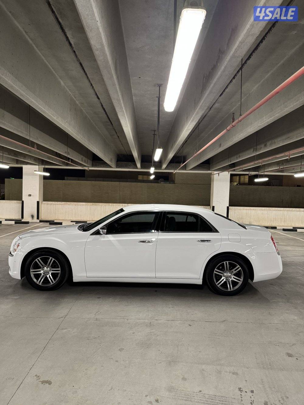 كرايزلر C300 صبغ الوكاله0