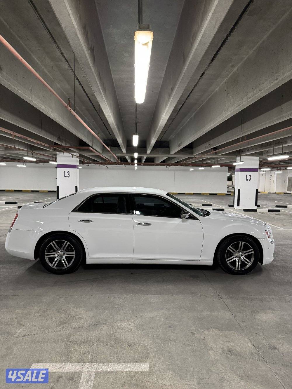 كرايزلر C300 صبغ الوكاله1