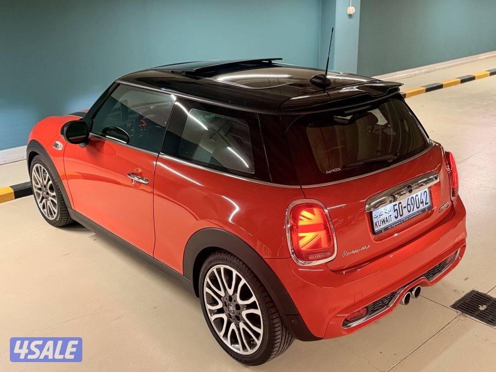 ميني كوبر S عداد 29 الف قمة في النظافه8