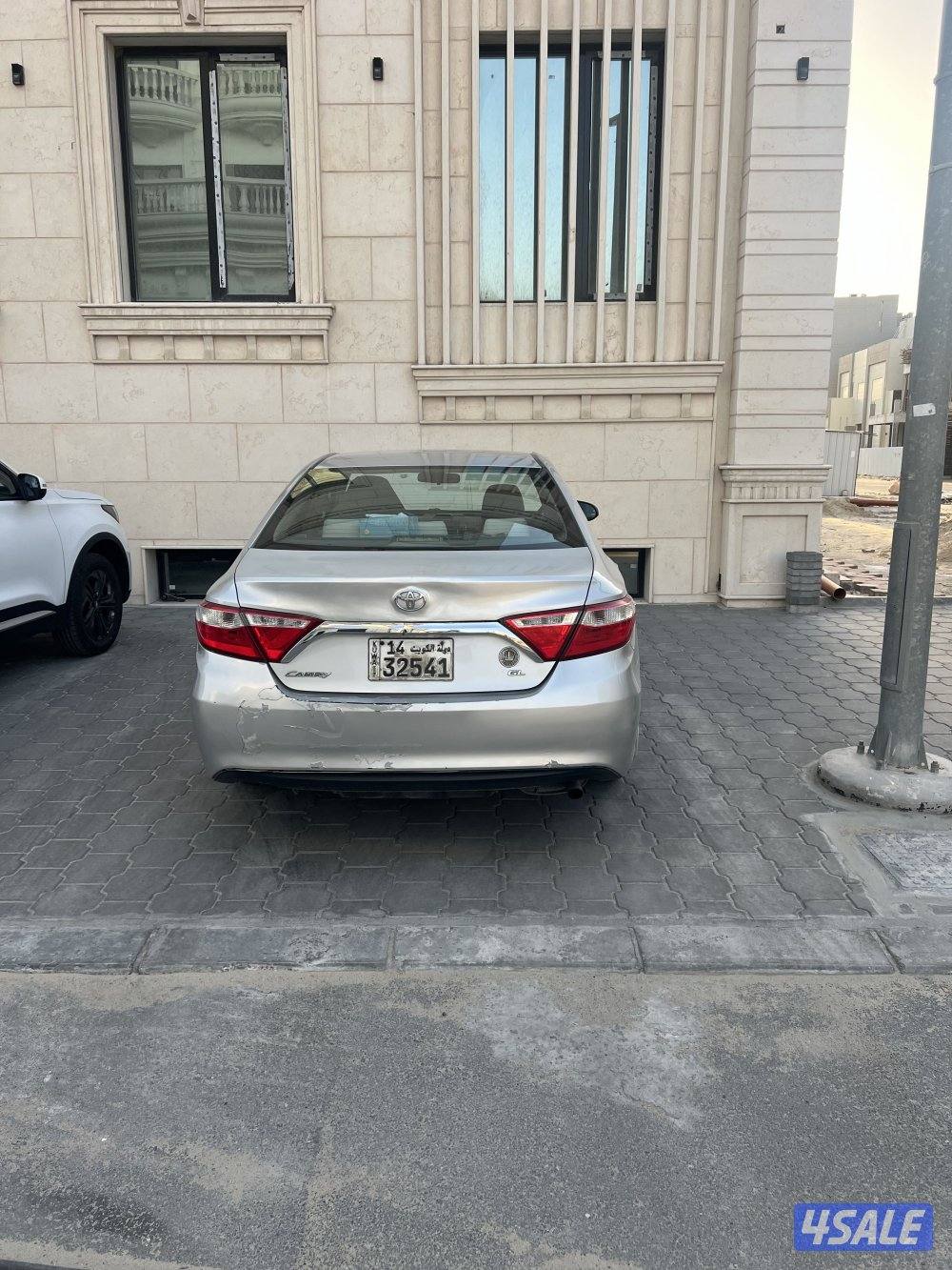 للبيع كامري 4سلندر. مديل 2017 أصباغ متفرقة0
