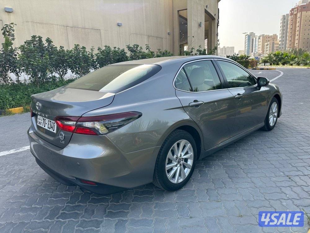 للبيع كامري 2023 ماشي 423