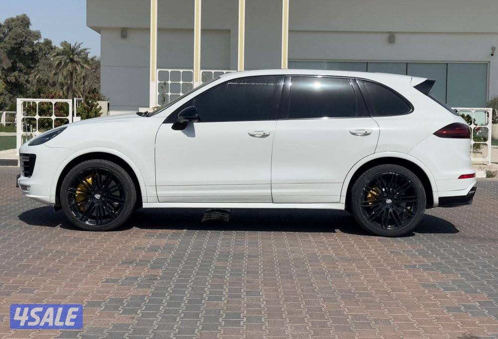 للبيع بورش كايين Turbo S
٨ سلندر4