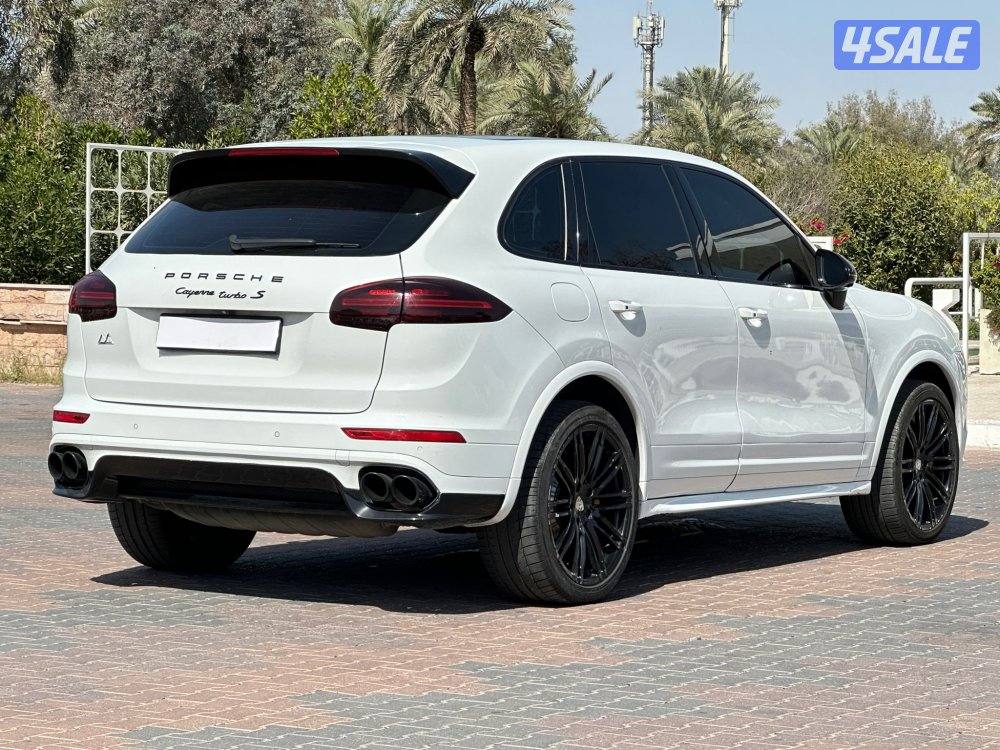 للبيع بورش كايين Turbo S
٨ سلندر6