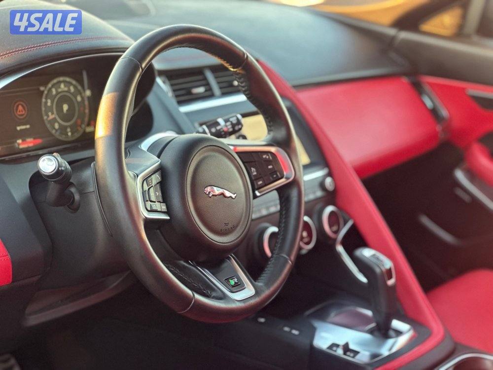 للبيع جاكوار E-pace ماشي ٨٠ الف كيلو7