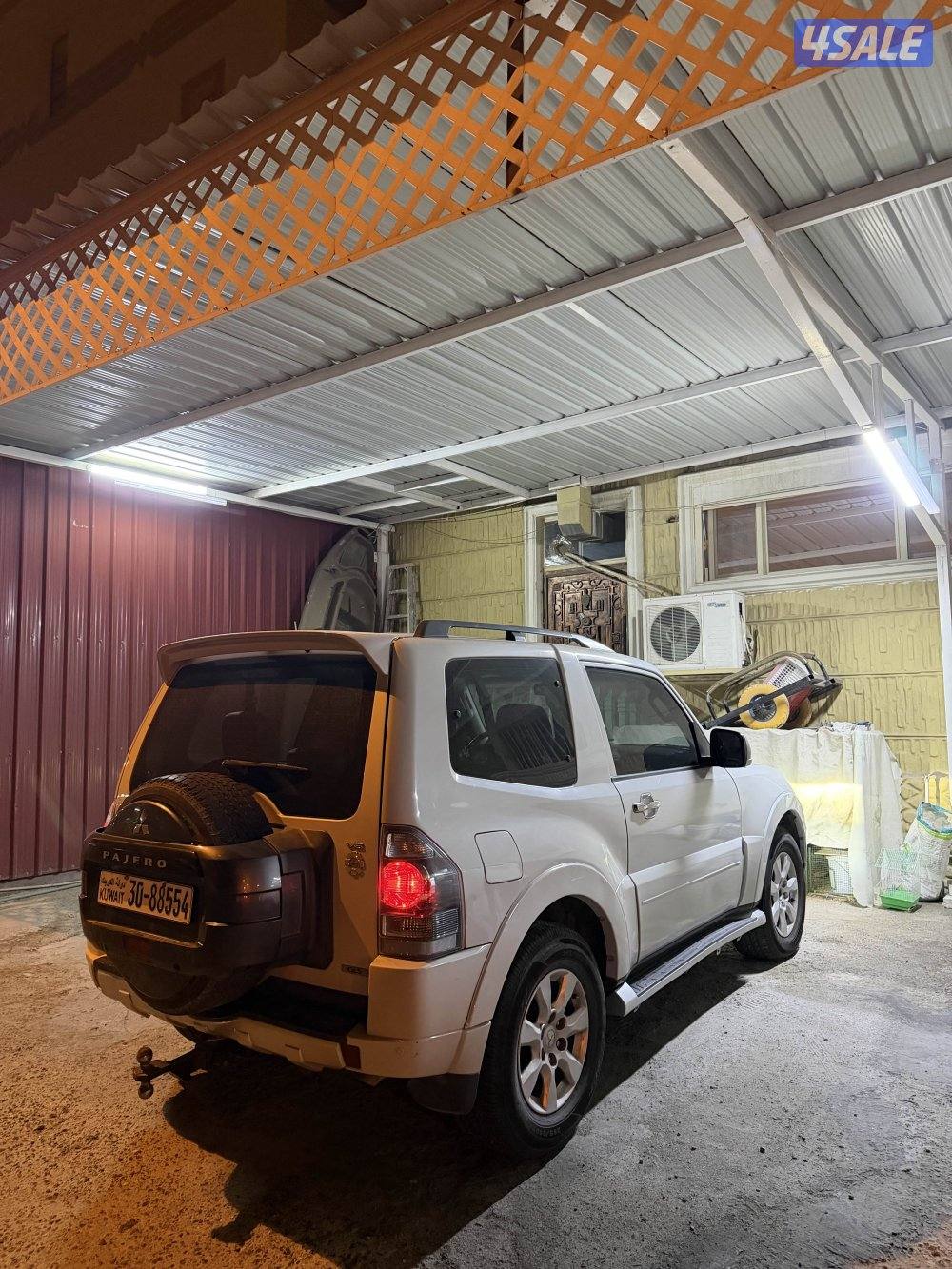 للبيع جيب باجيرو ربع3