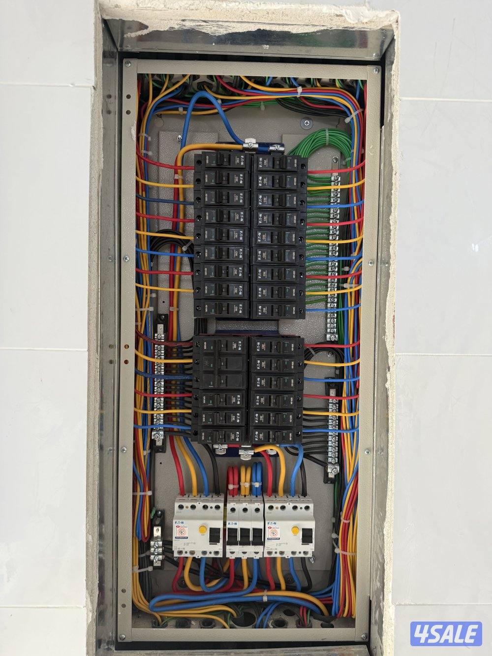 مقاول كهربائي1