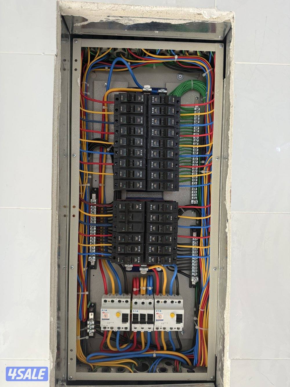 مقاول كهربائي2