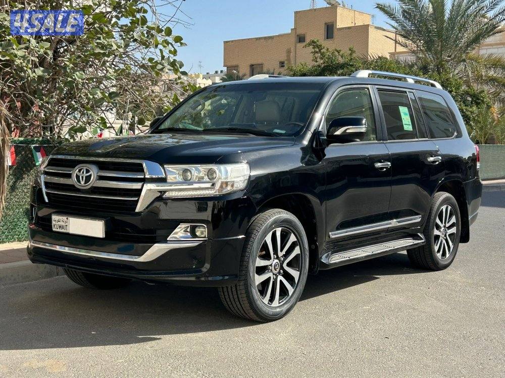 للبيع تويوتا لاند كروزر 
Grand Touring0