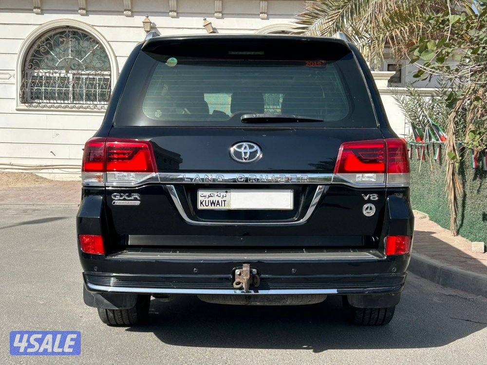 للبيع تويوتا لاند كروزر 
Grand Touring6